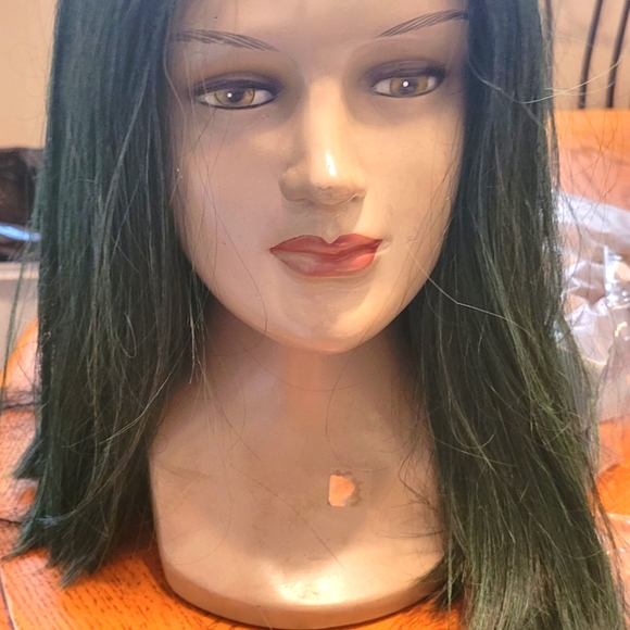 Wigs in all styles! - Picture 1 of 3